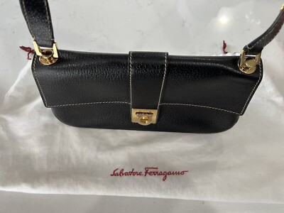 SALVATORE FERRAGAMO ハントゥツイリストライフスカフ Vintage Salvatore Ferragamo Handbag Leather Black AB-21 1827