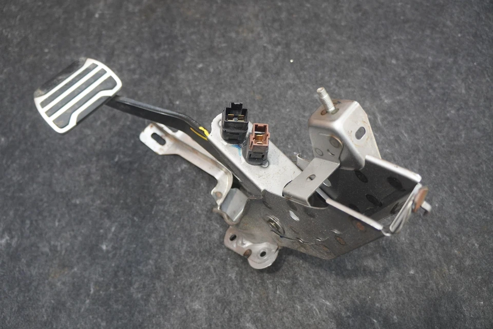 Brake Pedal Bracket Assembly 46501JF10A OEM Nissan GT-R 2010 - Image 2 of 4