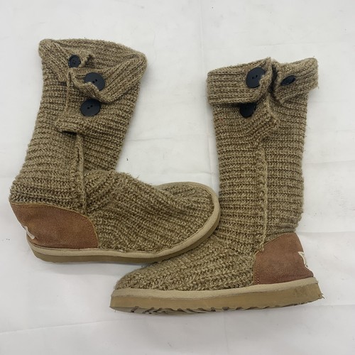 ugg 5879