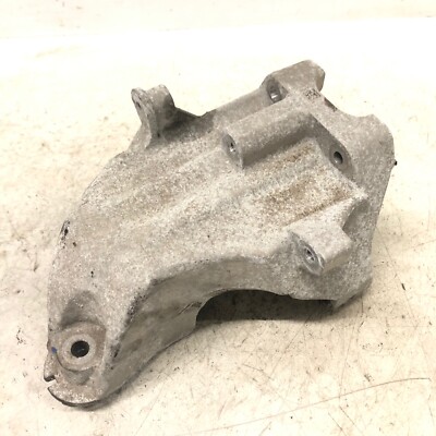   MERCEDES-BENZ C-CLASS 14-18 2.1 DIESEL ENGINE MOUNT BRACKET SUPPORT