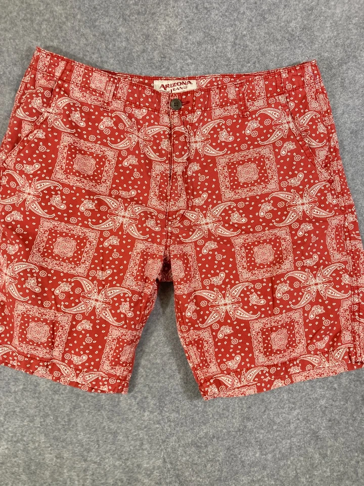 Pantalones Cortos Chinos Arizona Jean Co Para Hombre 38 Rojo Blanco Algodón Estampado Bandana Frente Plano Foto 3 de 4