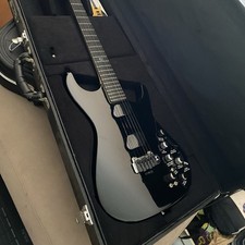 RARE! The Moog Guitar ‘Model E1’ With Original Hard Case (Like New)