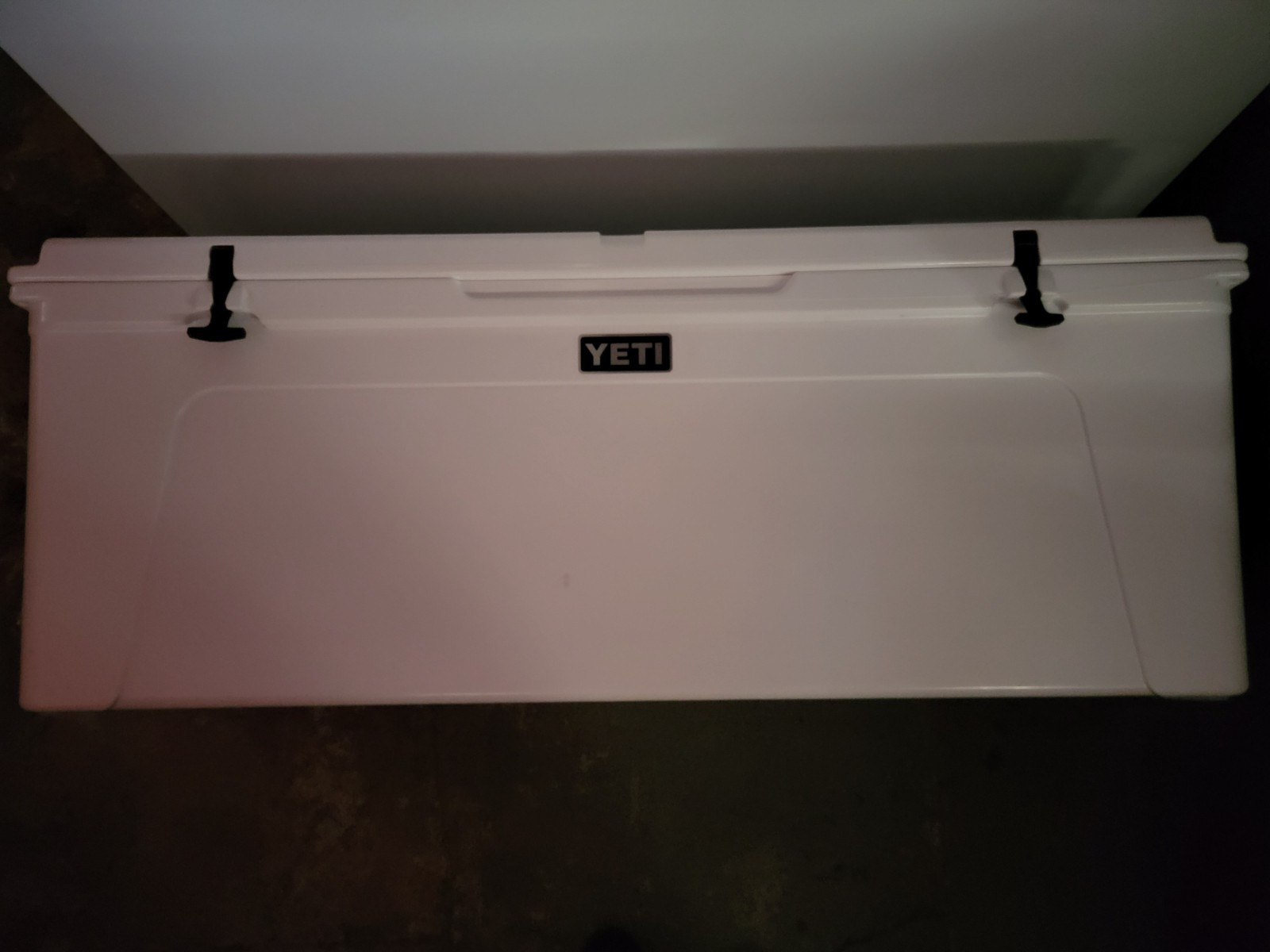 Yeti 250 Tundra Cooler