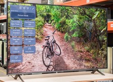 LG 43  UR9000 Series LED 4K UHD Smart webOS TV 43UR9000PUA