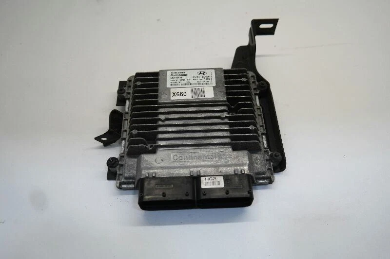Hyundai Sonata 2011 motor ECM módulo de control electrónico mano izquierda debajo del capó  Foto 4 de 4