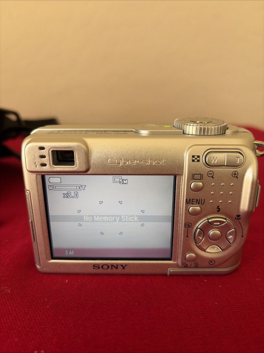 Sony Cyber-shot DSC-W1 Camera 5.1MP 3x Zoom Compact Silver W LCS