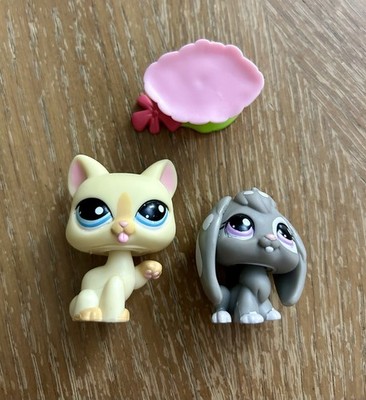 Littlest Pet Shop LPS Paw Up Cat 981 Bunny rabbit 982 Happiest Pets