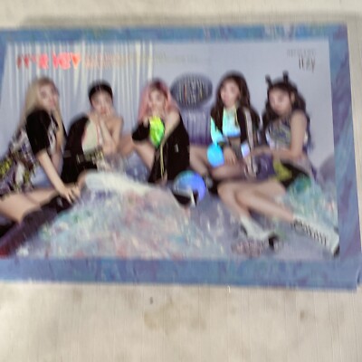 Kpop Itzy It'z Icy Album CD Photo Book