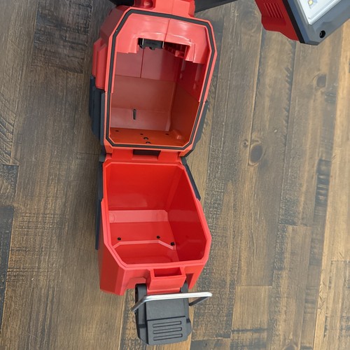Milwaukee M18 Utility Bucket Light 2122-20 nuovo senza scatola Lineman Linemen $799 - Foto 10 di 10