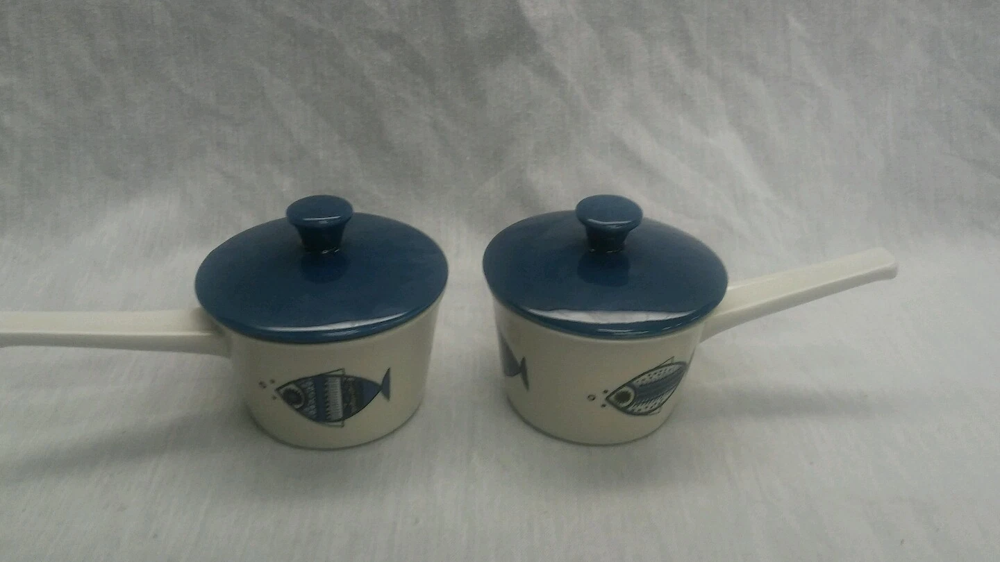 Nice vtg. 2 mid century Villeroy and boch fish butter dishes made in Luxemberg