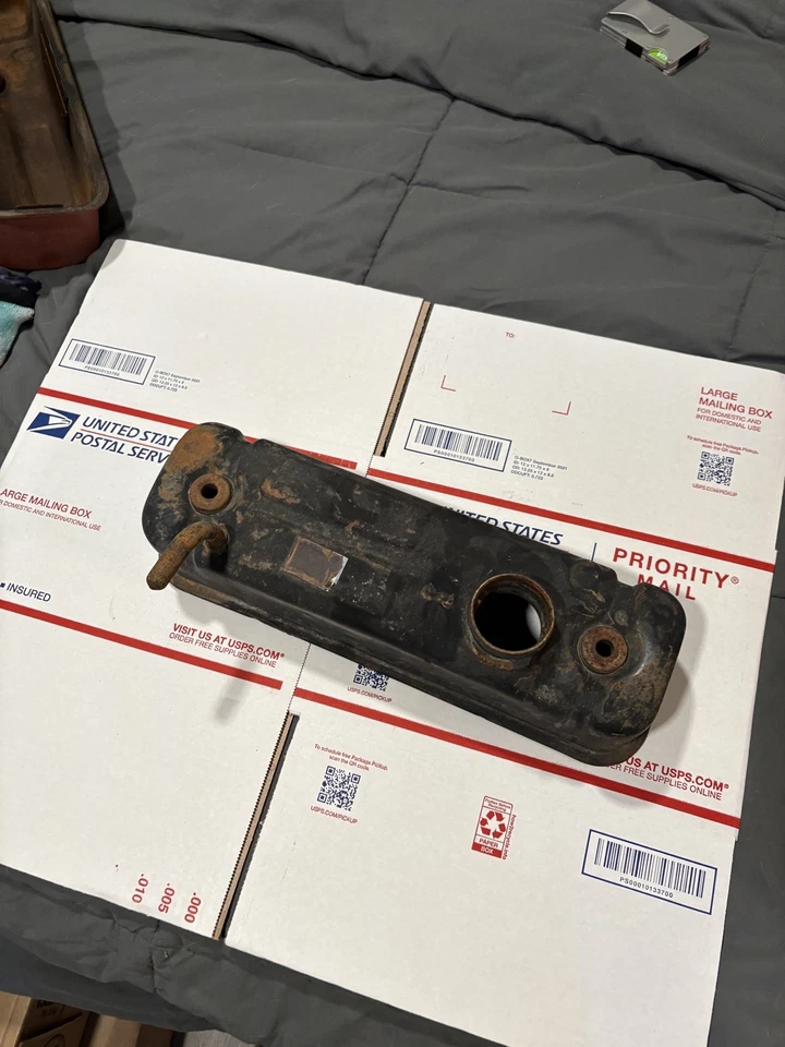 Cubierta de válvula MG MGA MGB Midget Triumph Spitfire OEM PN 3772 usada Foto 2 de 3