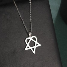 Ciondolo Triangolo Cuore Cavo Acciaio Compatto Perfetto da Esposizione o Indossare