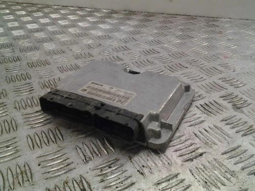 OPEL ASTRA H Furgon L70 Motorsteuergerät ECU 24417194 0281010269 22231061