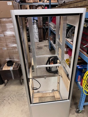 IT Network Server Computer Video Data Enclosure Cabinet Frame / Rack 31x31x81''