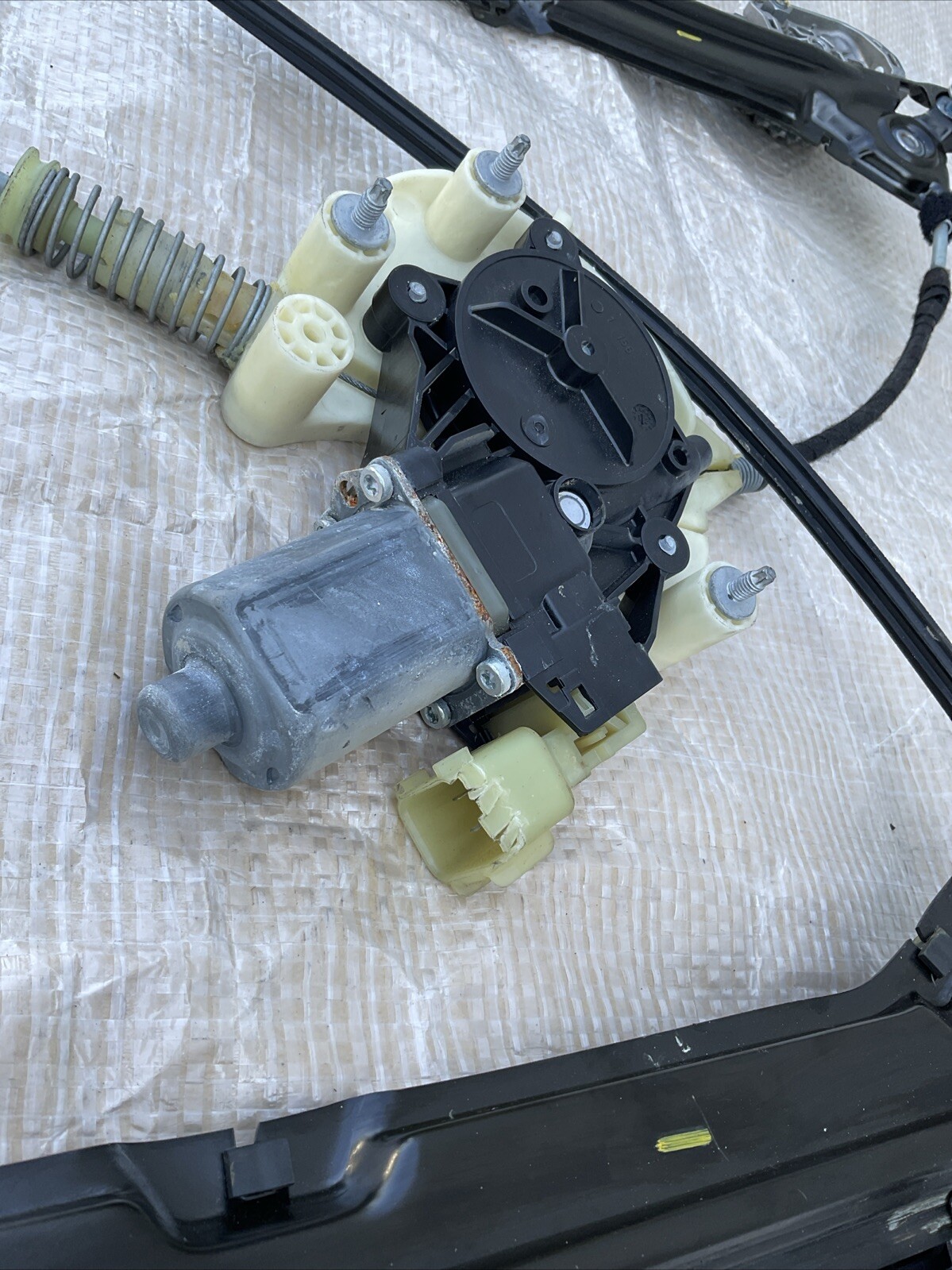 14-22 Maserati Quattroporte M156 Front Right Side Window Regulator Motor OEM 26K