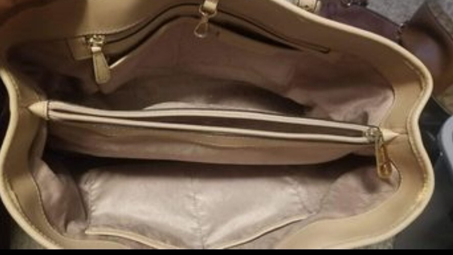 Purse Michael Kors Authentic - image 1