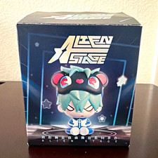 Alien Stage Mini Figurine Collectible with Photocard Included