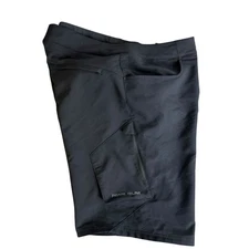 Pearl Izumi Mens Cycling Shorts size 38 Style 18111902 Black Lined Pads