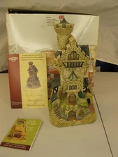 LOXLEY CASTLE by David Winter   with box and COA