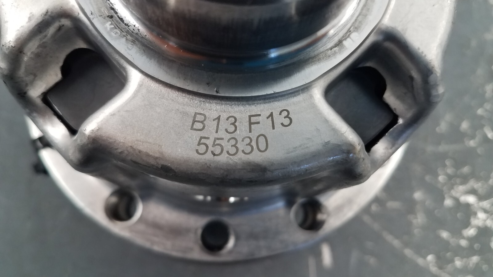 Lamborghini Aventador OEM Rear Differential Carrier #7621 B5