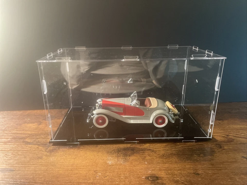 DANBURY MINT 1/24 SCALE - 1935 DUESENBERG SSJ - GREY / RED W/CASE - Image 2 of 2