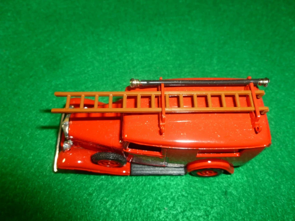 Eligor 1:43 Citroen 500 Kgs Service Des Sapeurs Pompiers Fire Brigade Red - Image 4 of 4