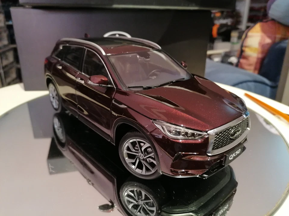 Paudi 1/18 Toyota Lexus Infiniti QX50 2017 IMPRESSIVE MODEL with original box - Immagine 3 di 4