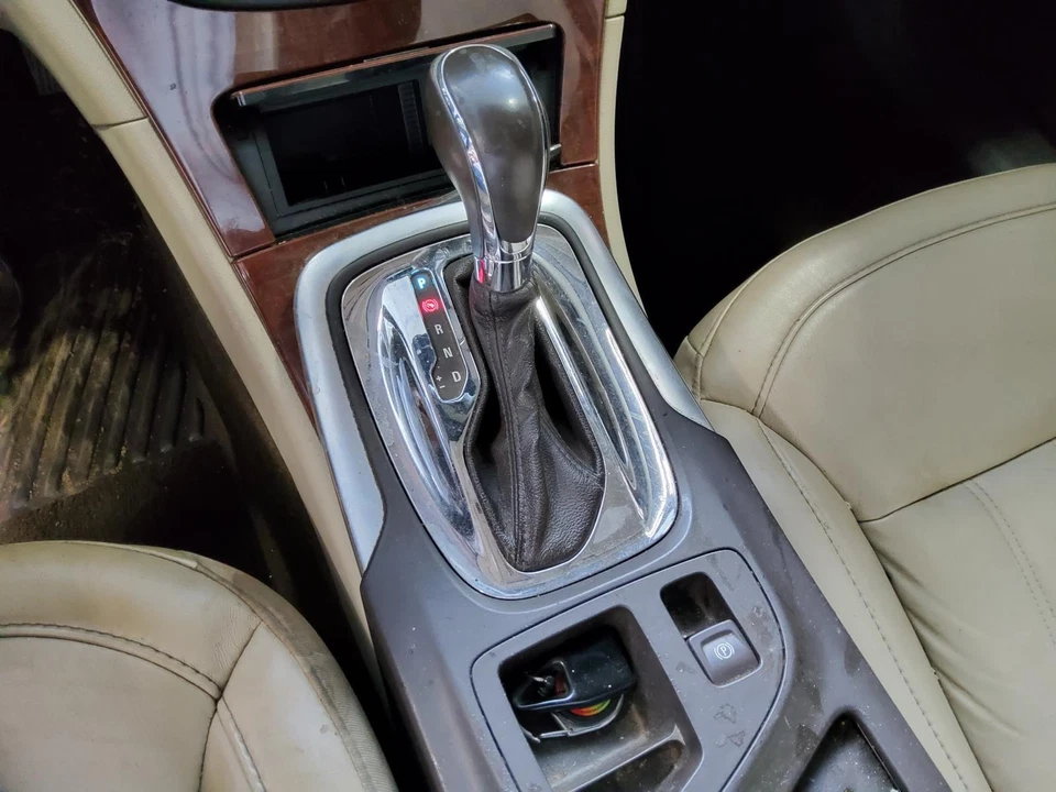 Б/у главный тормозной цилиндр подходит: 2014 Buick Regal класса A - Изображение 2 из 4