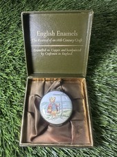 Crummles Beatrix Potter Enamel Trinket Box - Pigling Bland at Signpost - Boxed