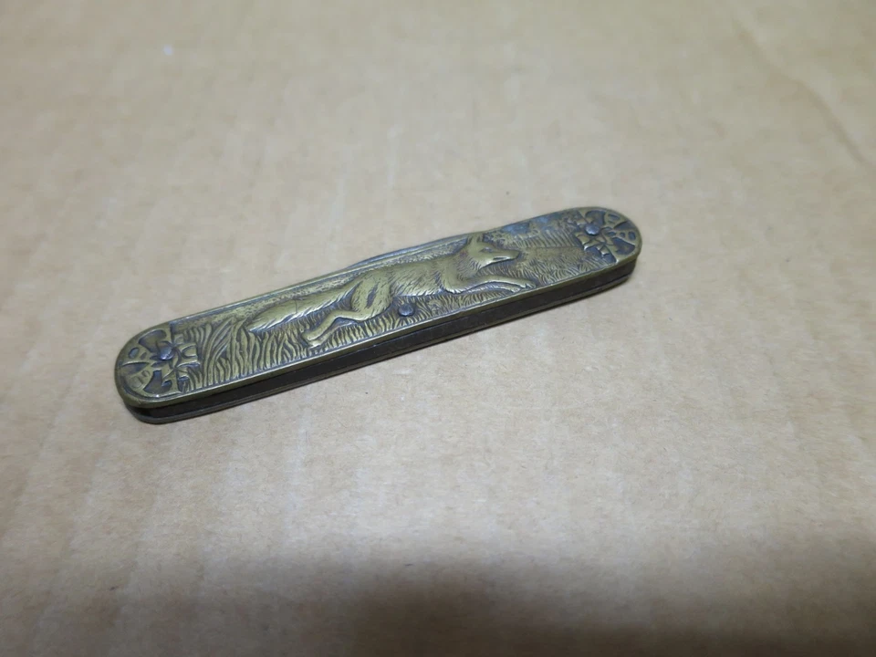 ANCIEN COUTEAU PLIANT de poche à deux lames décoré aux attributs de la chasse - Photo 4/4