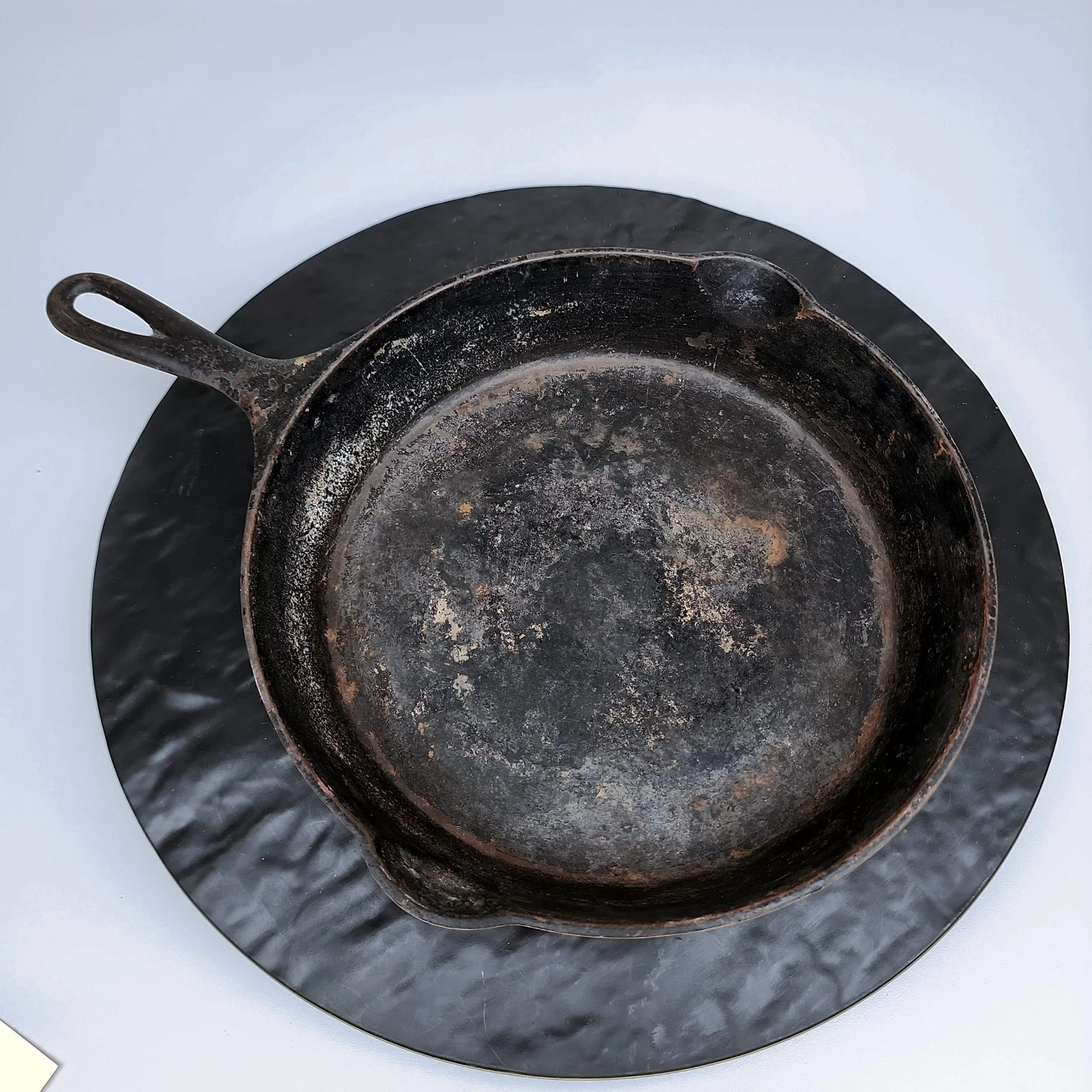Griswold #8 Cast Iron Skillet 704D Slant Erie Logo Vintage ERIE PA