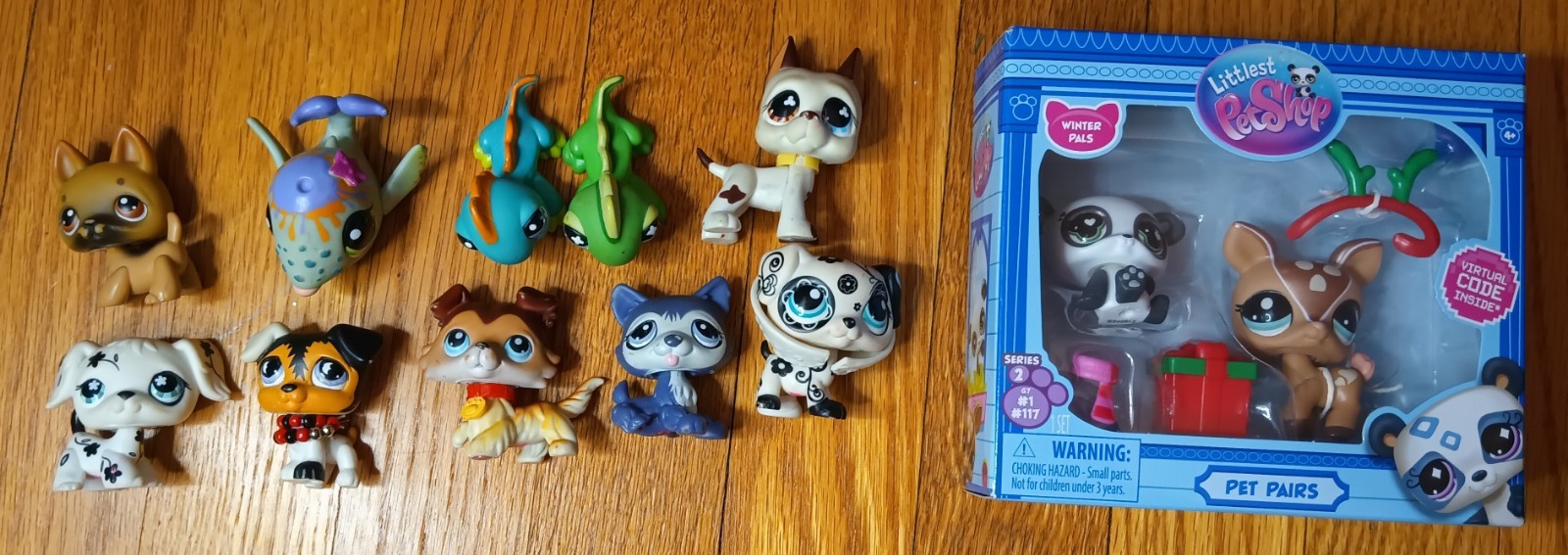 Lps lot authentic w/ 2 main 5 Pets & Sealed Winter Pals Pet Pair