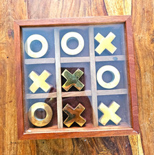 1977 Tic Tac Toe Strategy Board Game Wooden Box w/ Brass X & O Pieces