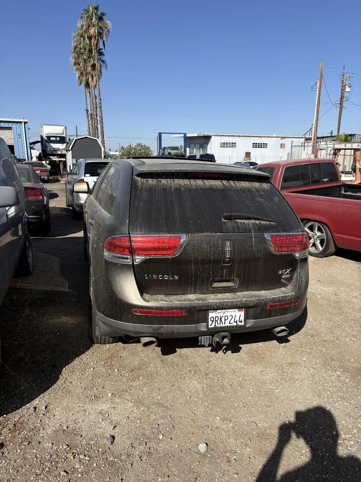 Guardabarros delantero derecho usado se adapta a: Lincoln MKX 2011 delantero derecho grado A Foto 4 de 4