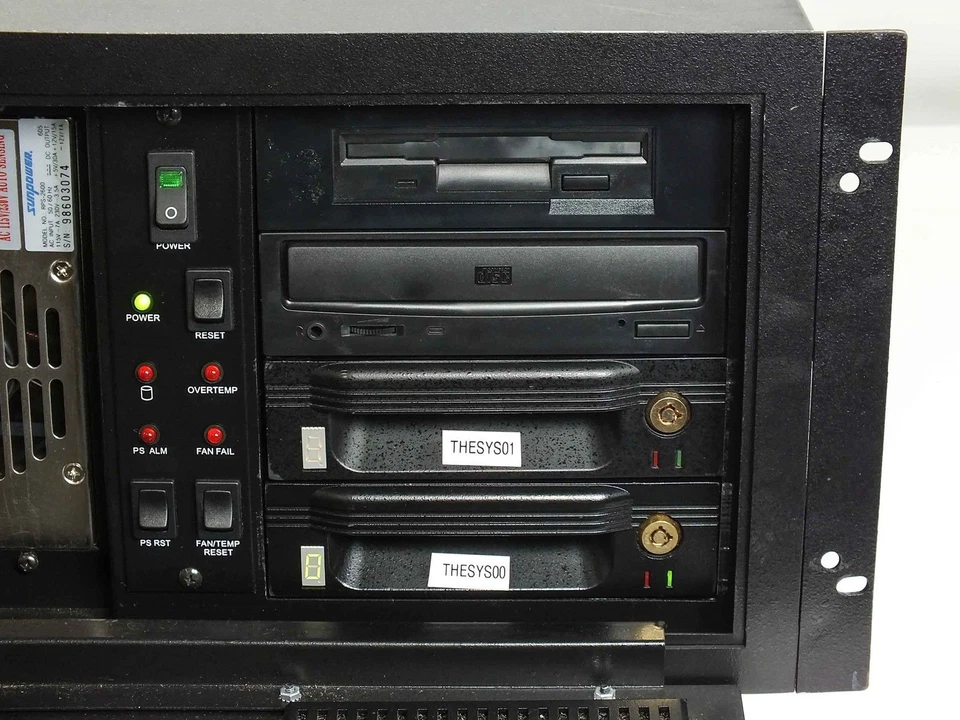 DiviCom NMS-RM-NM Rev J THESYS Server Intel PII 300MHz 256MB Mem 2x 4.5GB HD - Image 3 of 4