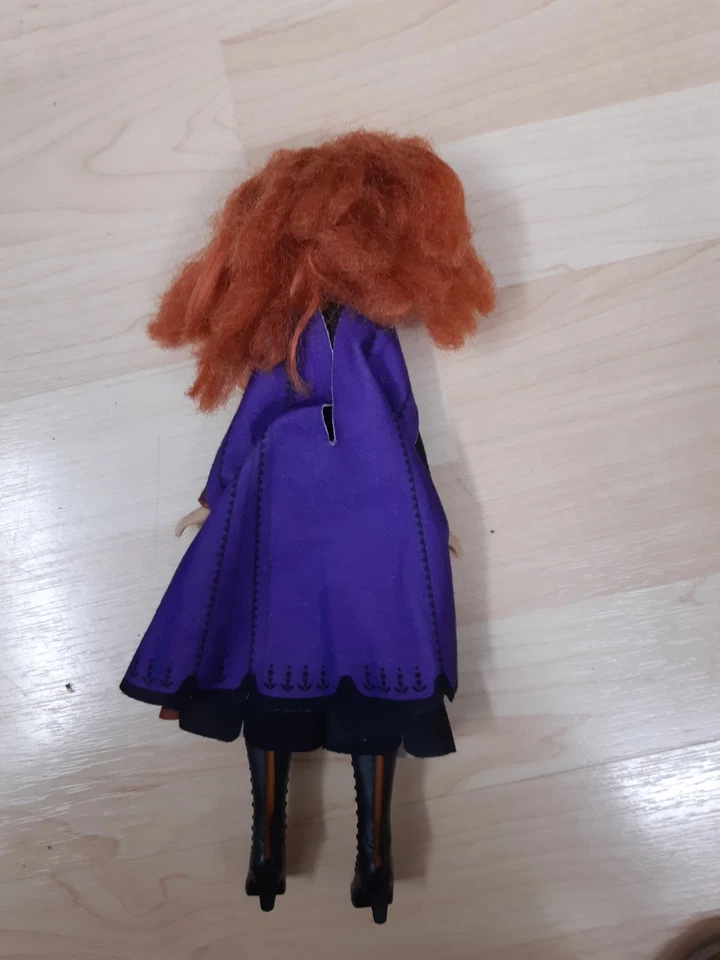 Anna Barbie-Puppe - Eiskönigin - Schwester von Elsa - incl. Kleid und Stiefel - Bild 2 von 3