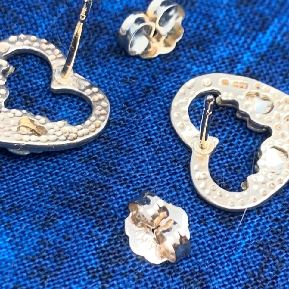 10kt Gold Earrings Black Hills Gold w 14kt Backs Heart Shaped Etched Rose Leaves - Image 4 of 4