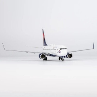 NG Model Boeing 737-800 Delta ''Atlanta Braves World Champions'' N3746H 1:200