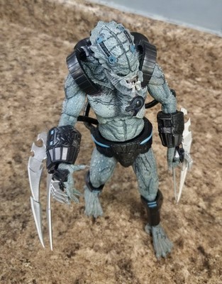 Neca Predator - Ultimate Deluxe Stone Heart Predator (Concrete