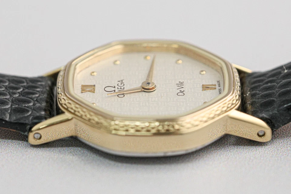 No Tariffs *MINT* Vintage OMEGA De Ville Cal.1387 Qz Push Crown Roman 20mm Women - Image 4 of 4