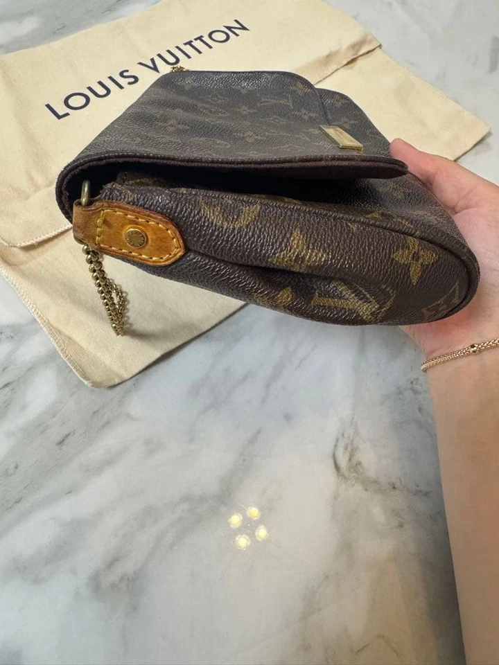 Auténtico bolso de hombro Louis Vuitton Favorite MM monograma M40718 con bolsa para el polvo Foto 2 de 4