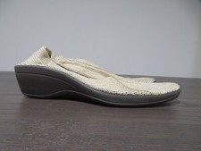 Arcopedico Mailu Womens 8 Shoes Gold Beige Knit Comfort Flat Slip On Flat EU 39