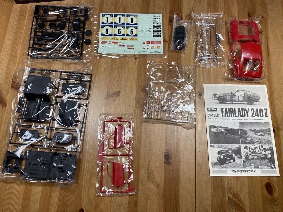 Fujimi 1/20 Datsun Fairlady 240Z 1973 Safari Rally Kit - Immagine 4 di 4