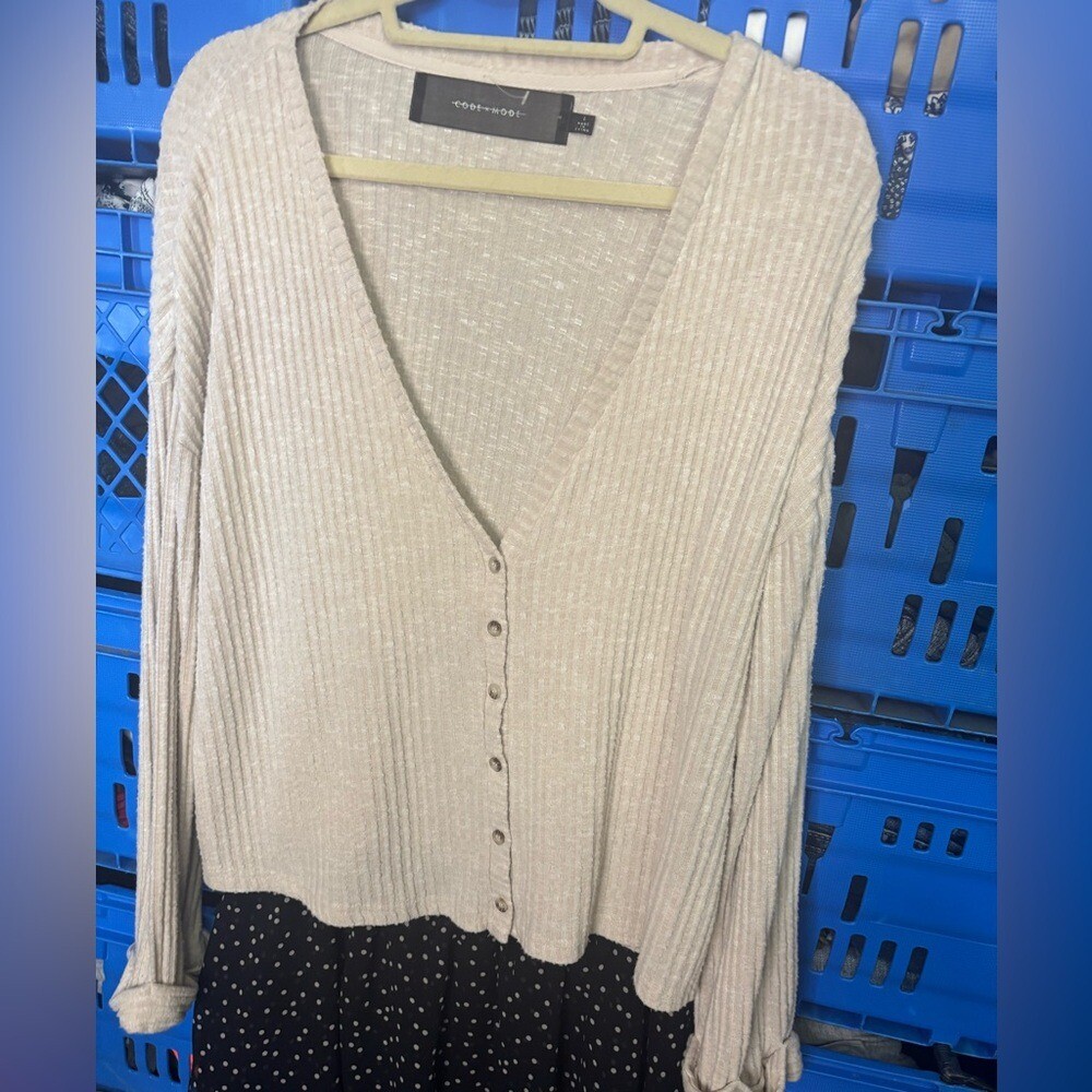 Code X mode v neck button down large spring Old M… - image 1