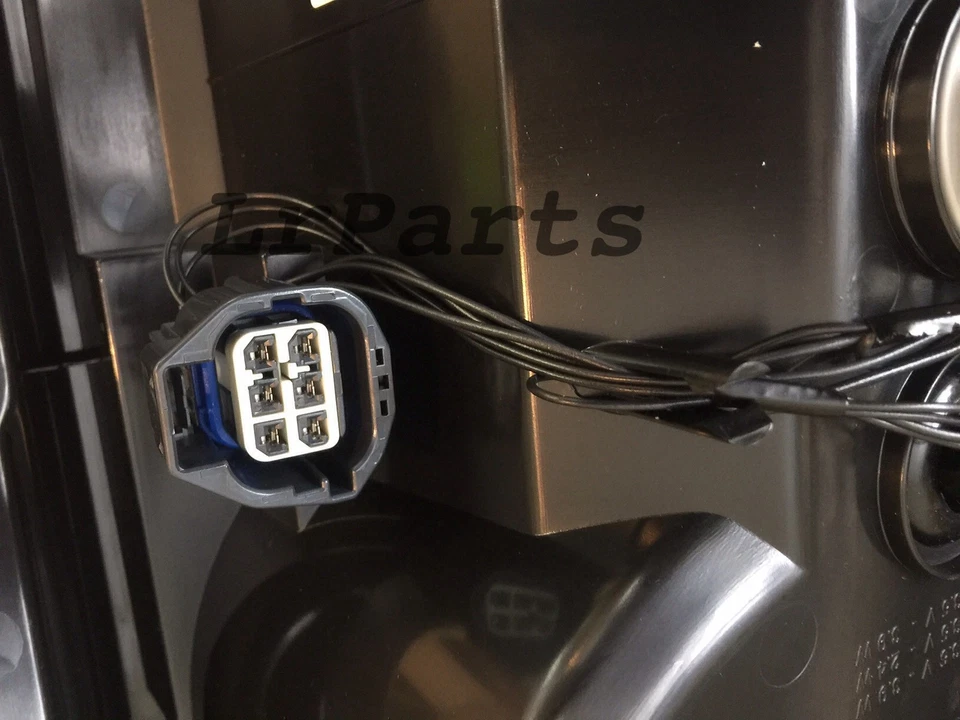 Lámpara trasera derecha/lado pasajero Land Rover Discovery 4 | LR4 10-14 LR036163 Foto 4 de 4