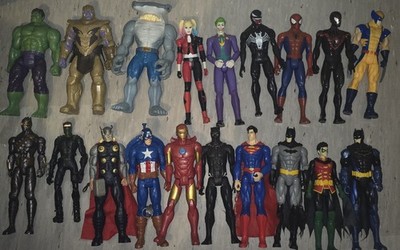19x Marvel & DC Actionfiguren (30 cm)   Titan Hero Serie inkl. Zubehör