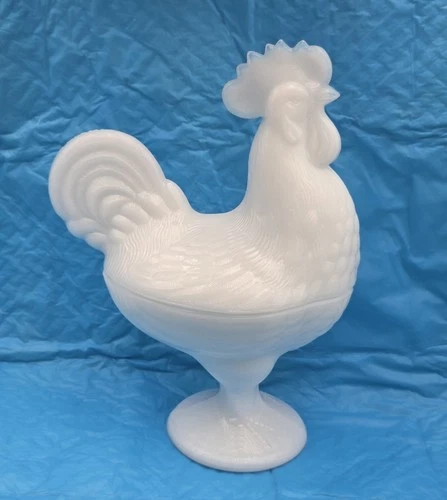 Vintage Milk Glass Rooster Candy Dish Excellent Condition
