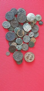 BEAU LOT DE 44 MONNAIES ANTIQUES (ROMAINE PROVINCIALES GRECQUES ET BYZANTINES)