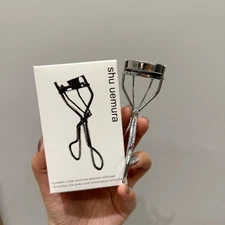 ShuUemura Iconic Eyelash Curler, Achieve Precise Control and Long-Lasting Curl