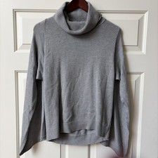 Banana Republic Poncho Turtleneck Cape Sweater Medium Wool Classic Gray Small